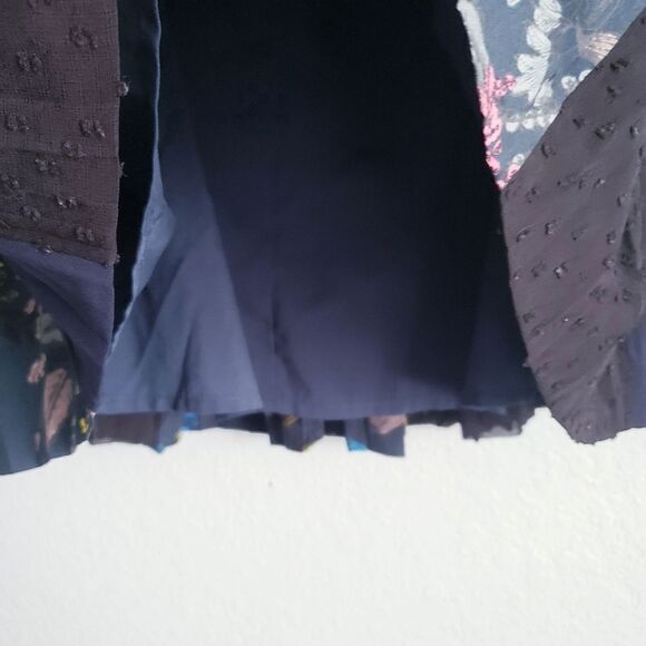 Banana Republic Navy Blue Floral Pleated Skirt - Picture 5 of 7